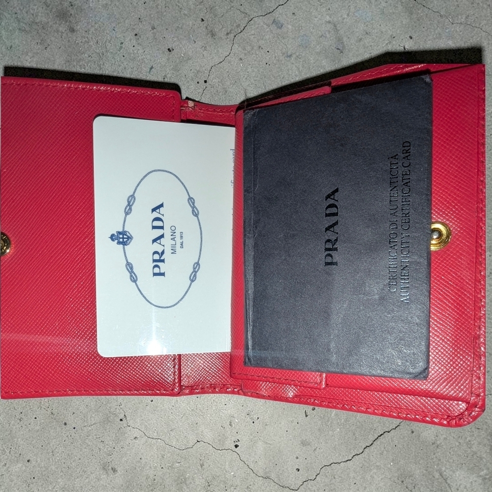 PRADA Milano Red Saffiano Leather Wallet - Picture 5 of 13